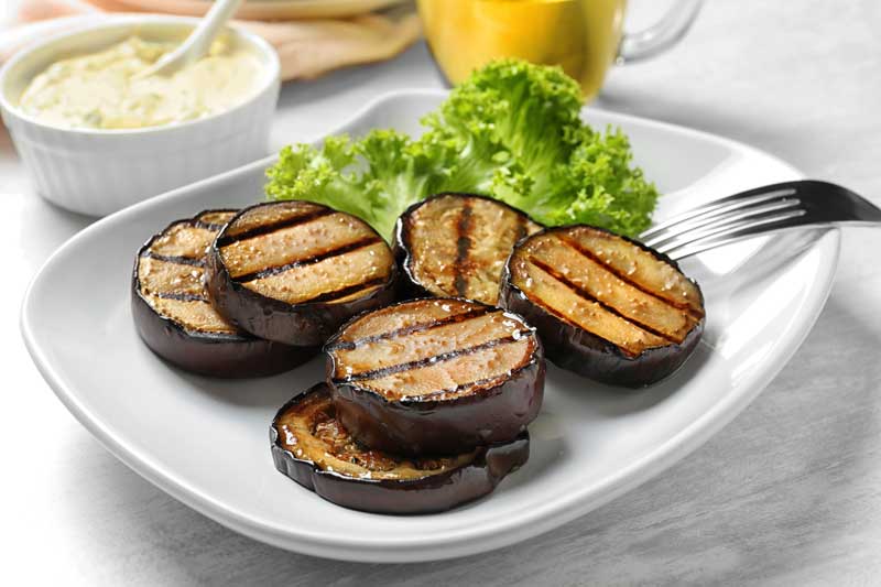 Aubergine bakken