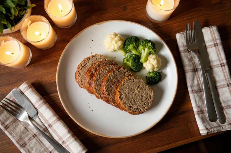 Gehaktbrood met verse kruiden